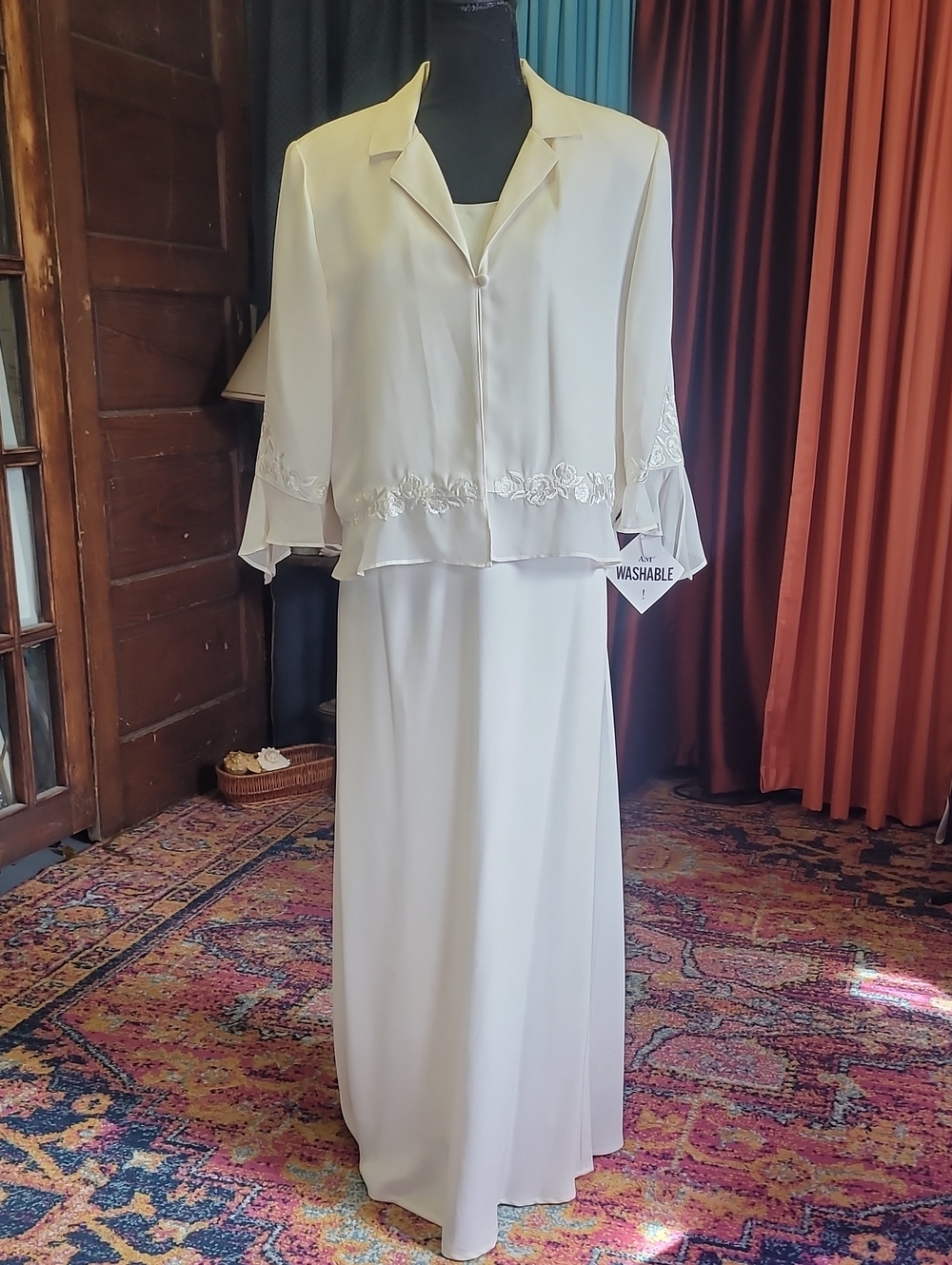 Elegant Ivory Embroidered Two-Piece Women’s Dress